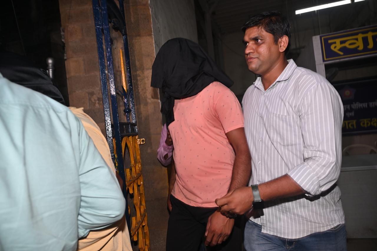 The five men were also in contact with two other accused in the case: Zeeshan Akhtar and Shubham Lonkar, who are currently on the run