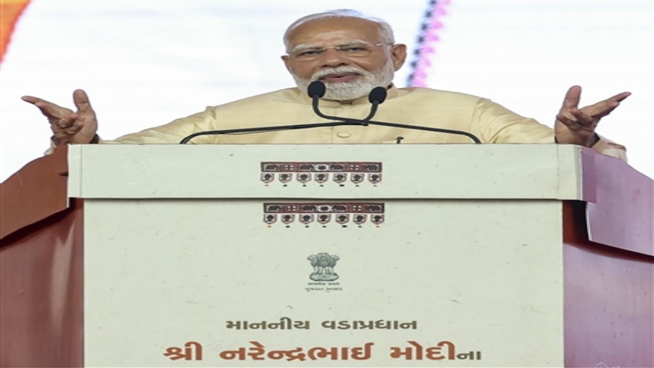 Gujarat: PM Modi lays foundation stone of various projects worth Rs 4,800 crore in Amreli