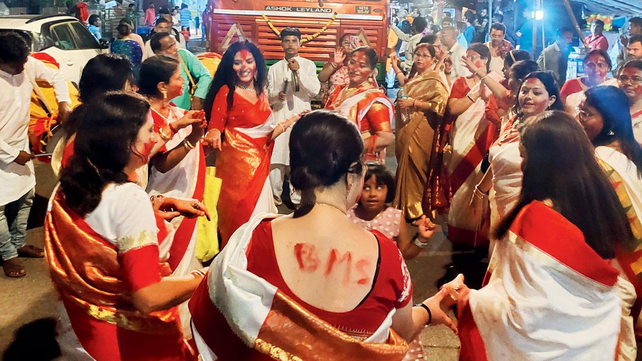 A moment from a sindoor khela at Santacruz last year
