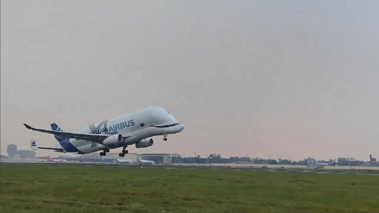 Beluga Airbus: Super service removes from Kolkata flight terminal; watch video clip