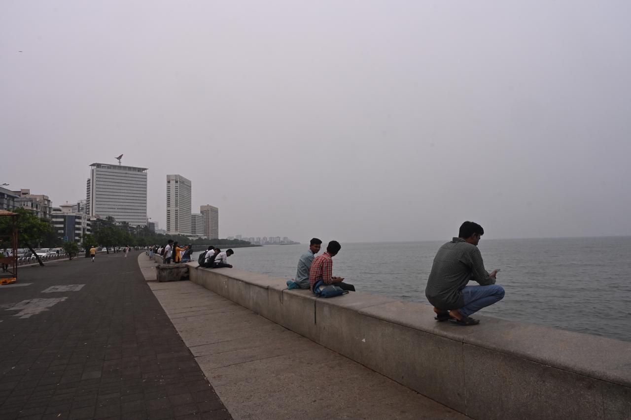 Navi Mumbai, according to data collated by the SAMEER app, which had been recording 'good' air quality also slipped to 'moderate' with an AQI of 133. Meanwhile, Thane too recorded a 'moderate' AQI of 119