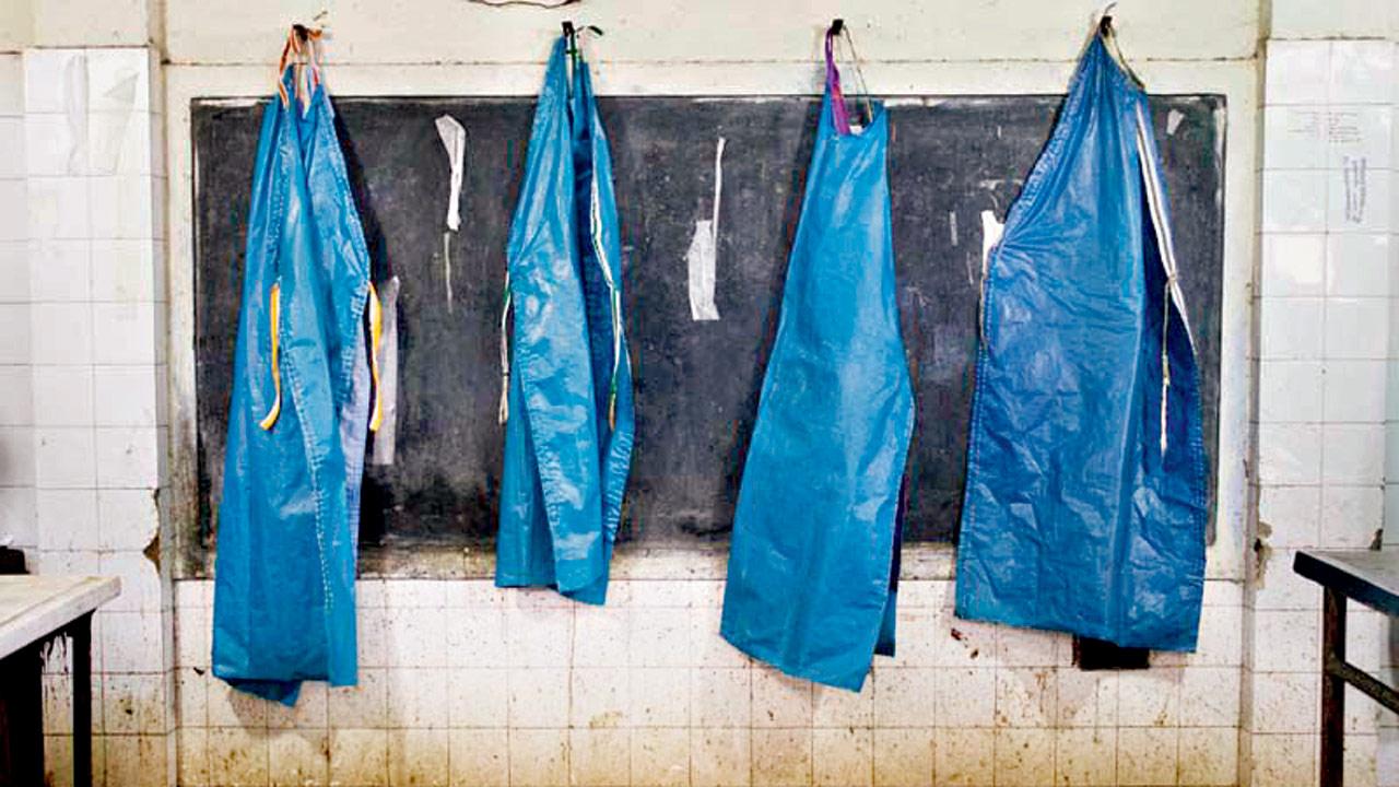Arun Vijai Mathavan’s photographs give a peek into the life of people who conduct post mortems
