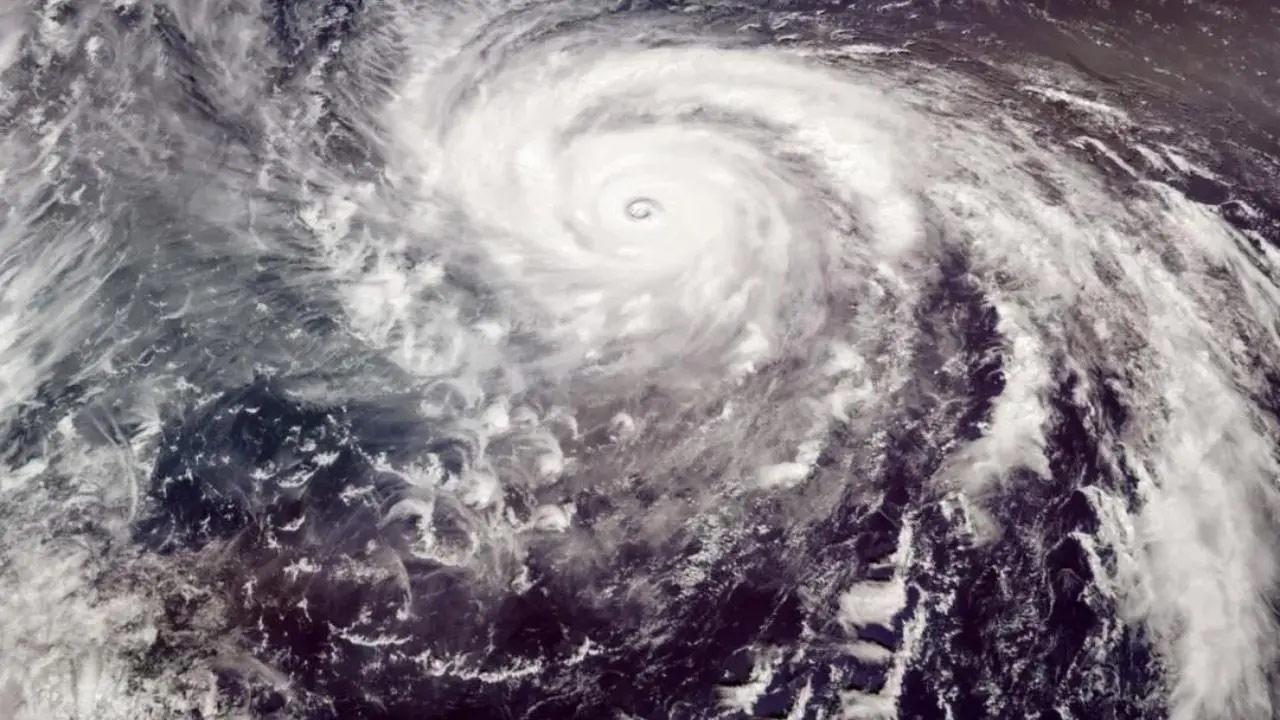 Hurricane Oscar forms off the Bahamas
