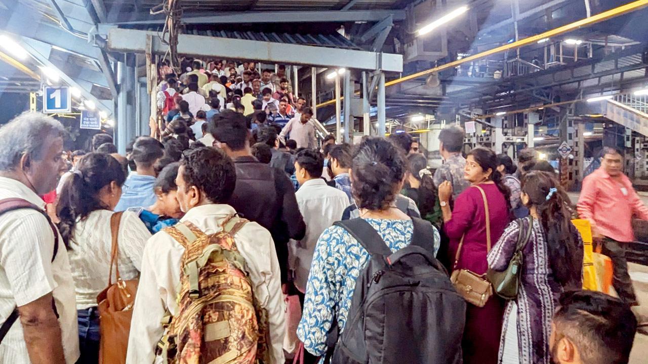 Mumbai: Congestion at Malad station a major issue, say rail commuters