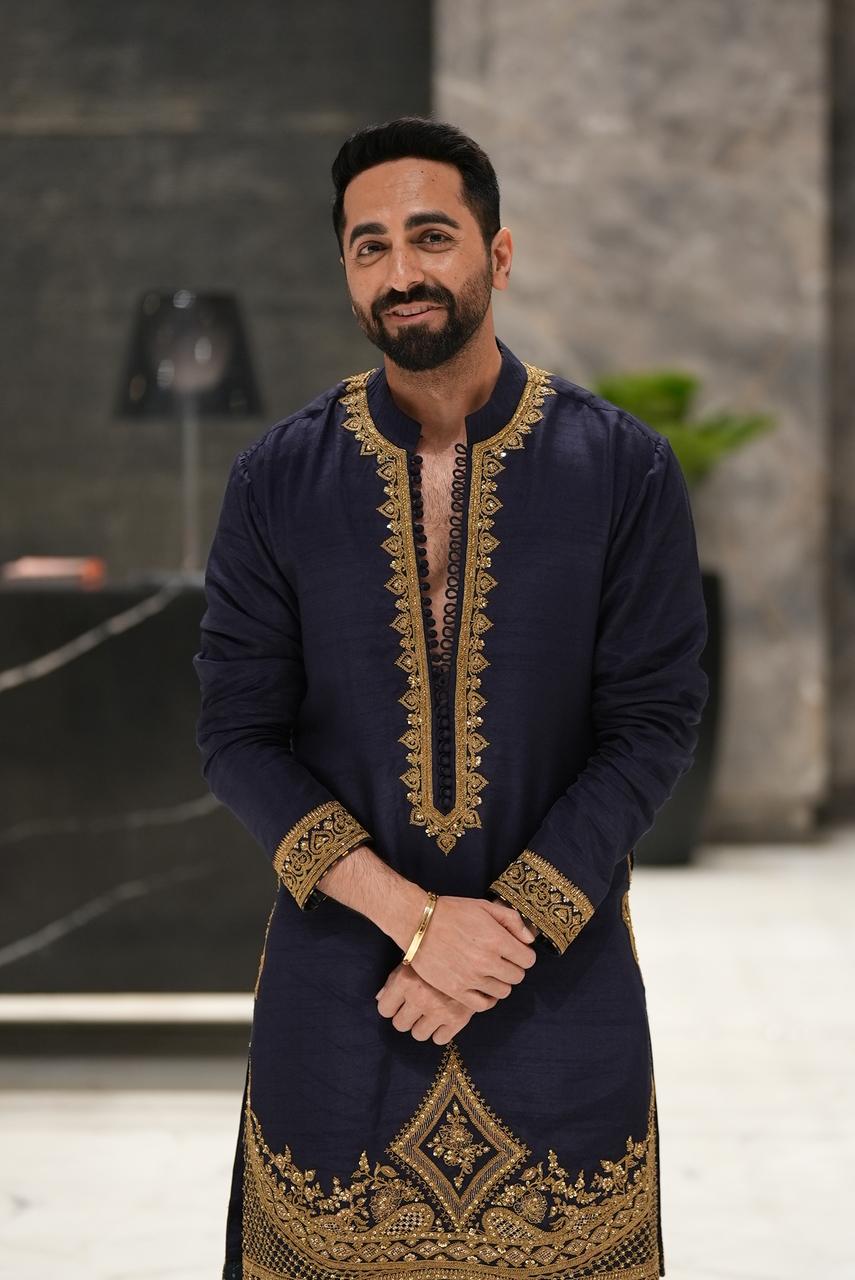 For the special occasion Ayushmann Khurrana chose a stylish black kurta which featured intricate golden embroidery on border and around the neck