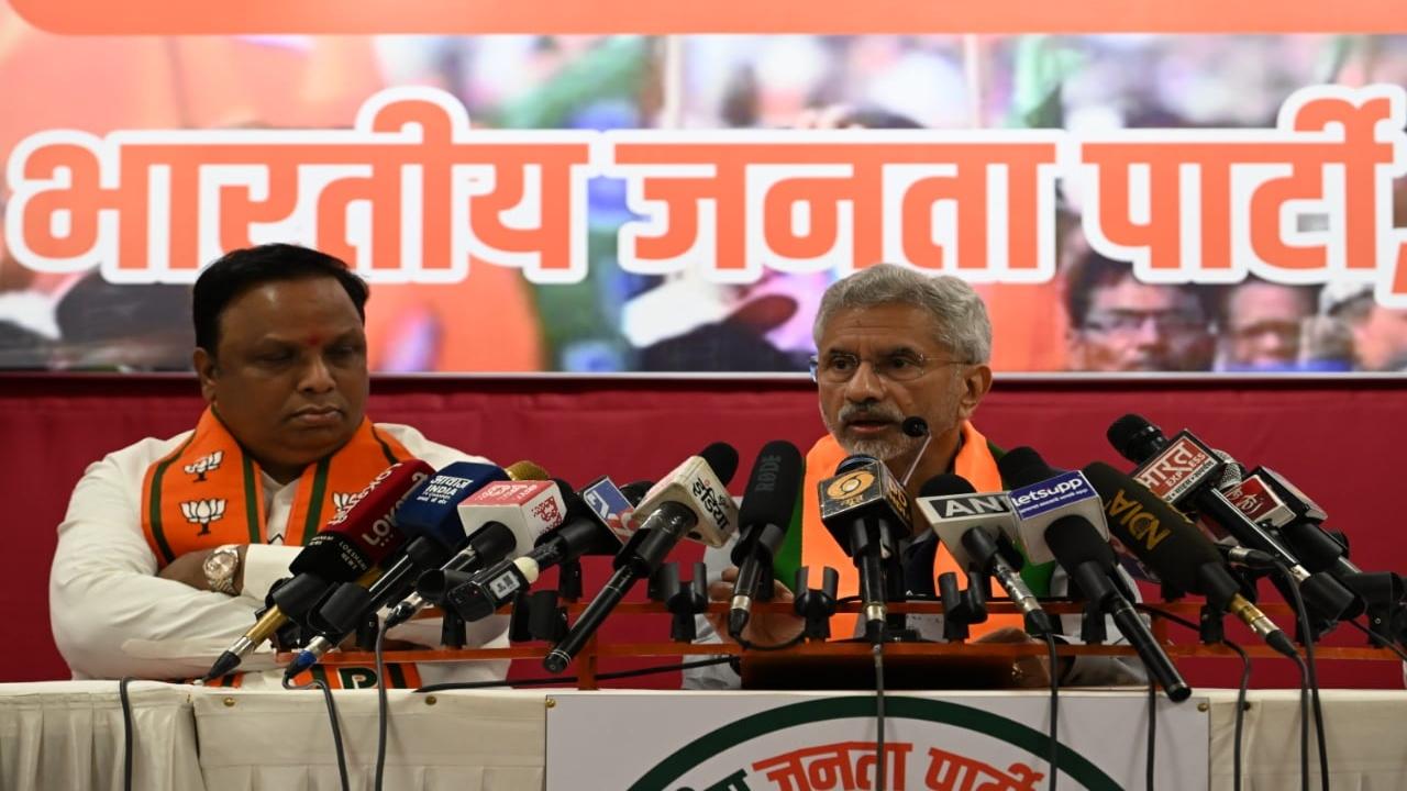 He further noted that India is the leader in fighting terrorism. 