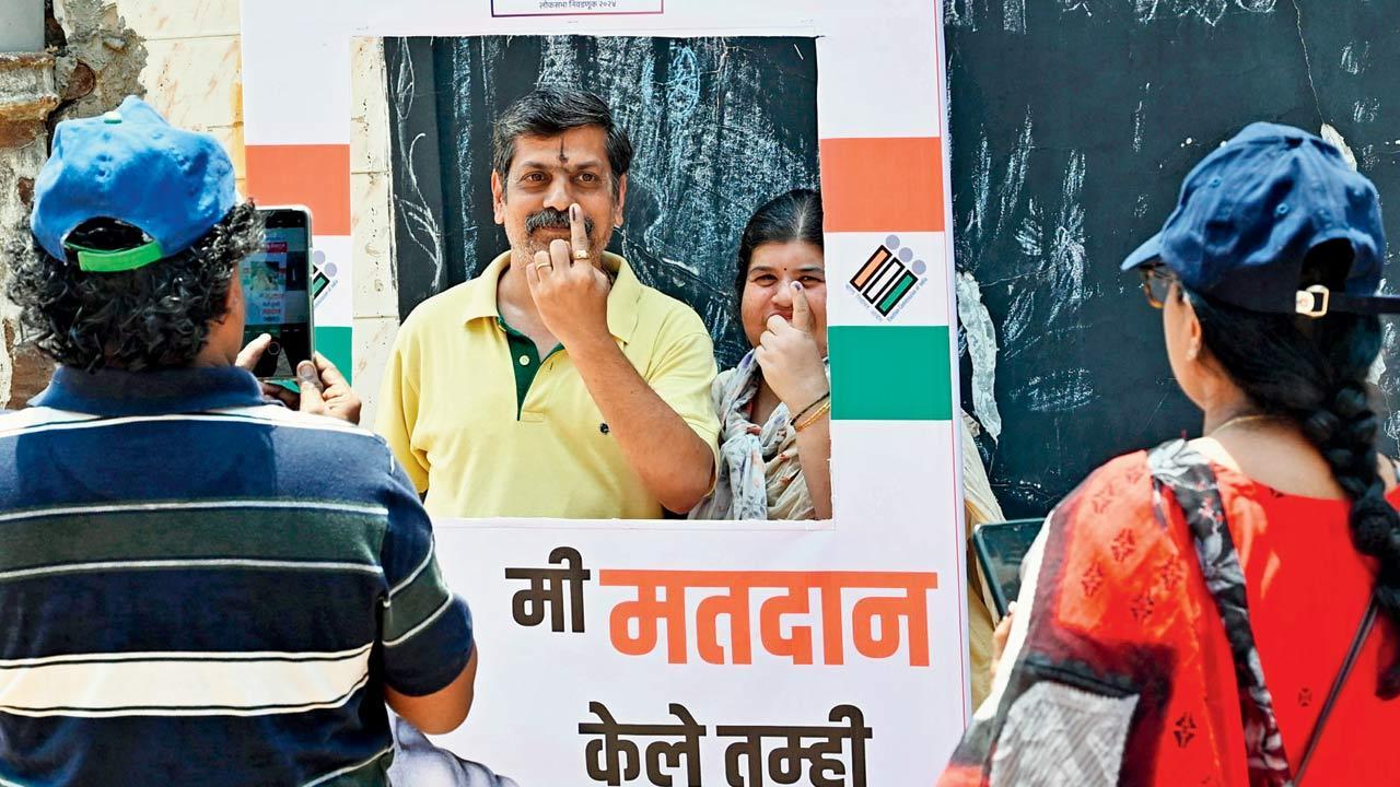 Maharashtra Elections 2024: EC reviews voter awareness initiatives in Mumbai city