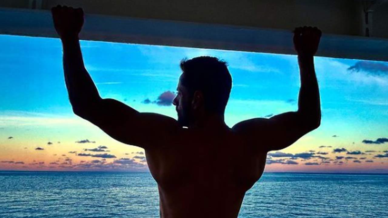 Fardeen Khan leaves fans in frenzy with his ripped physique amid 'Housefull 5' s