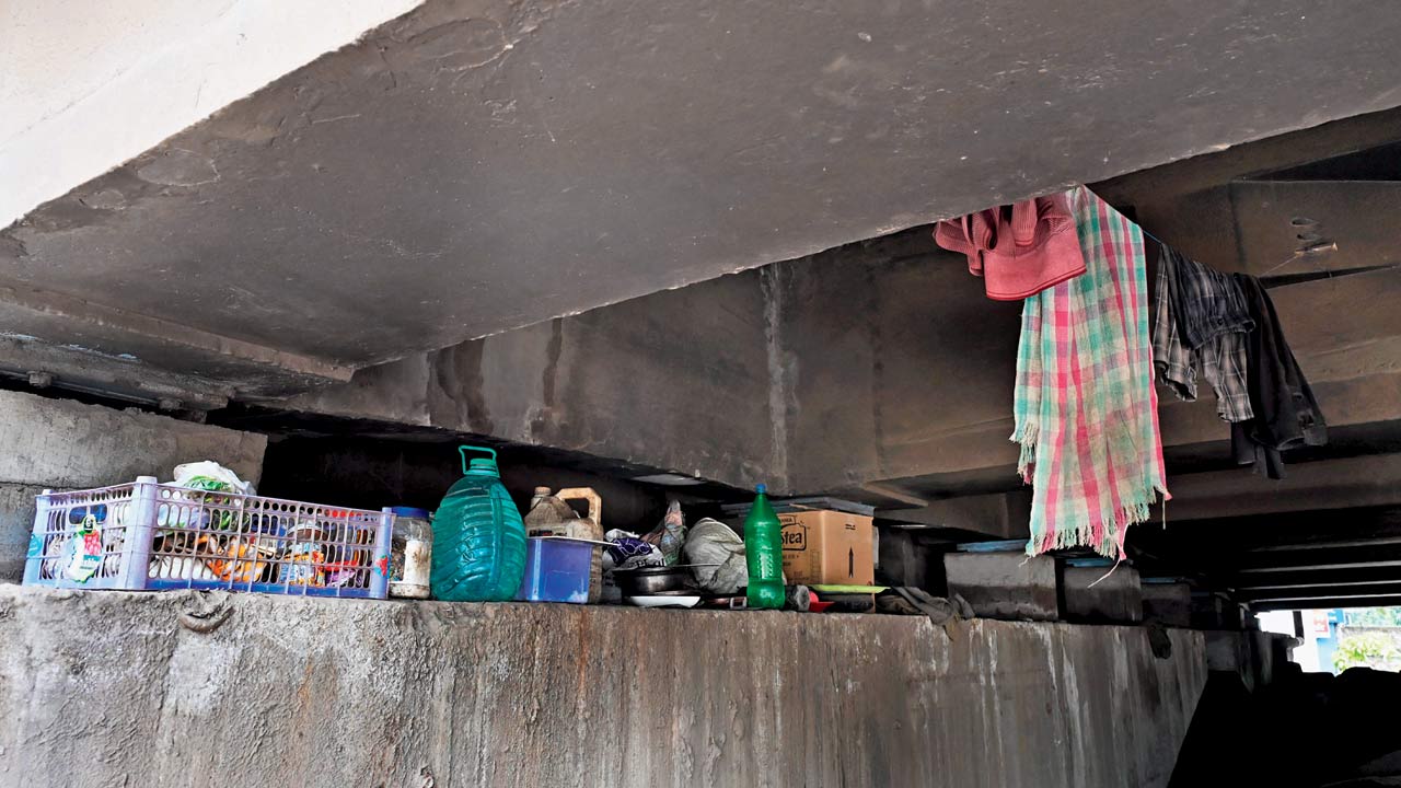 The space below the Tata Power-Devipada flyover, between Dahisar and Kandivli, part of which is akin to a scrapyard. Pic/Nimesh Dave