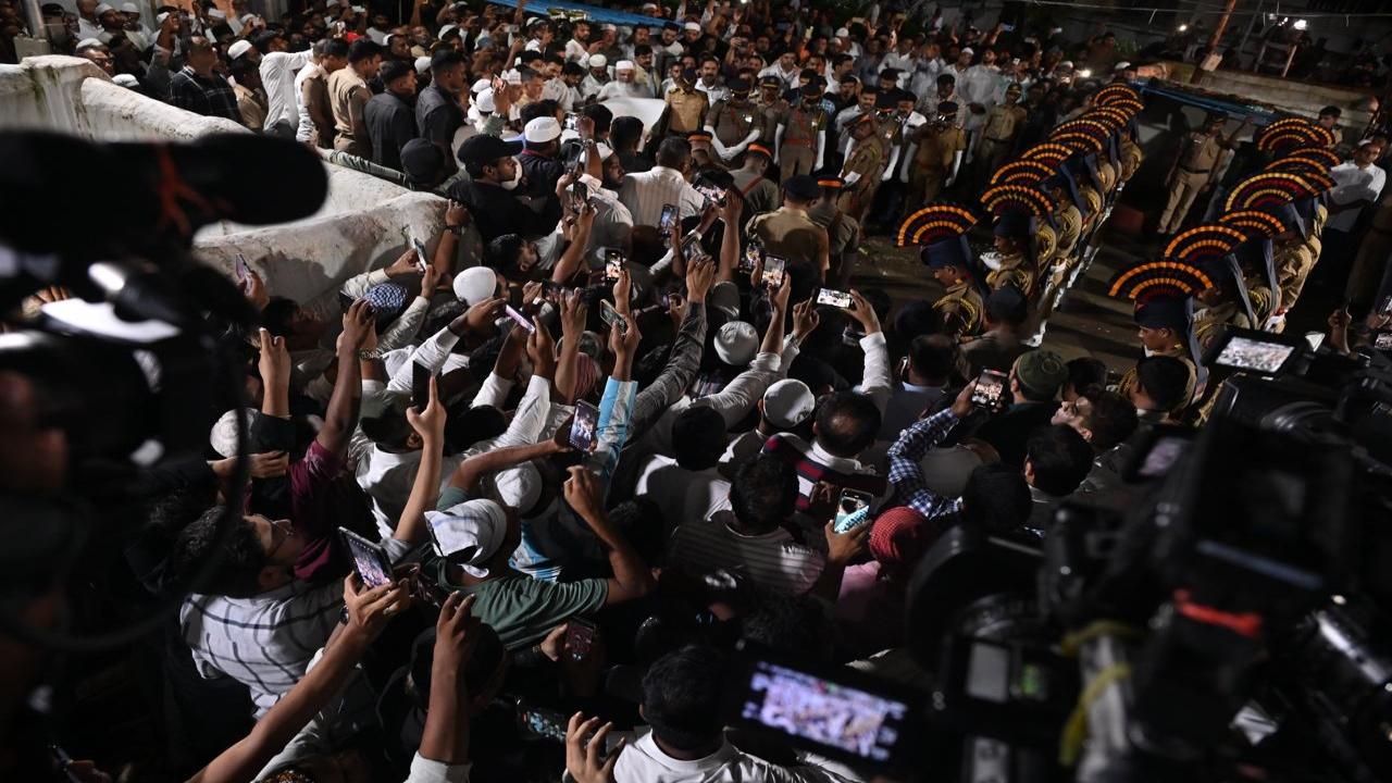The police and the locals pay their last respects to Baba Siddique