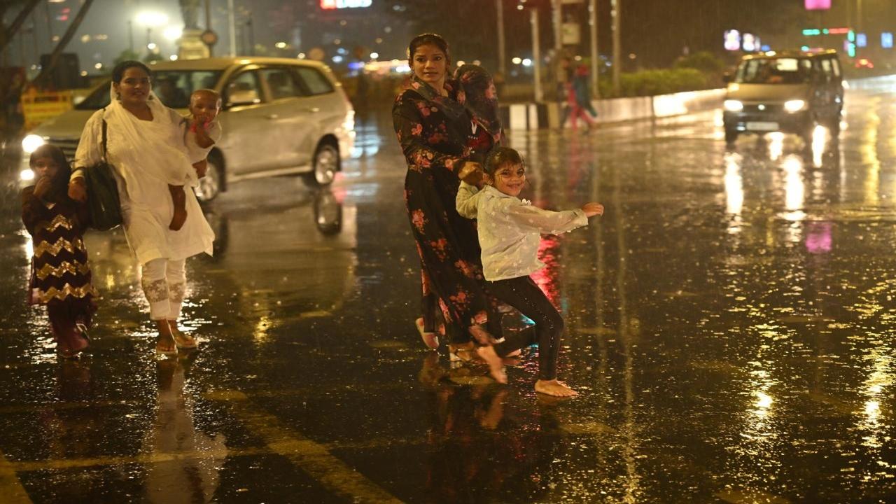 Most Mumbaikars were caught off guard as the city experienced sudden showers on Sunday evening