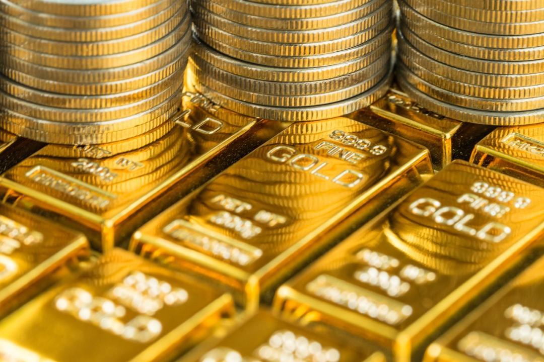 Maharashtra: 2.427 kg of gold and electronic goods worth Rs 42.14 lakh seized at Mumbai Airport