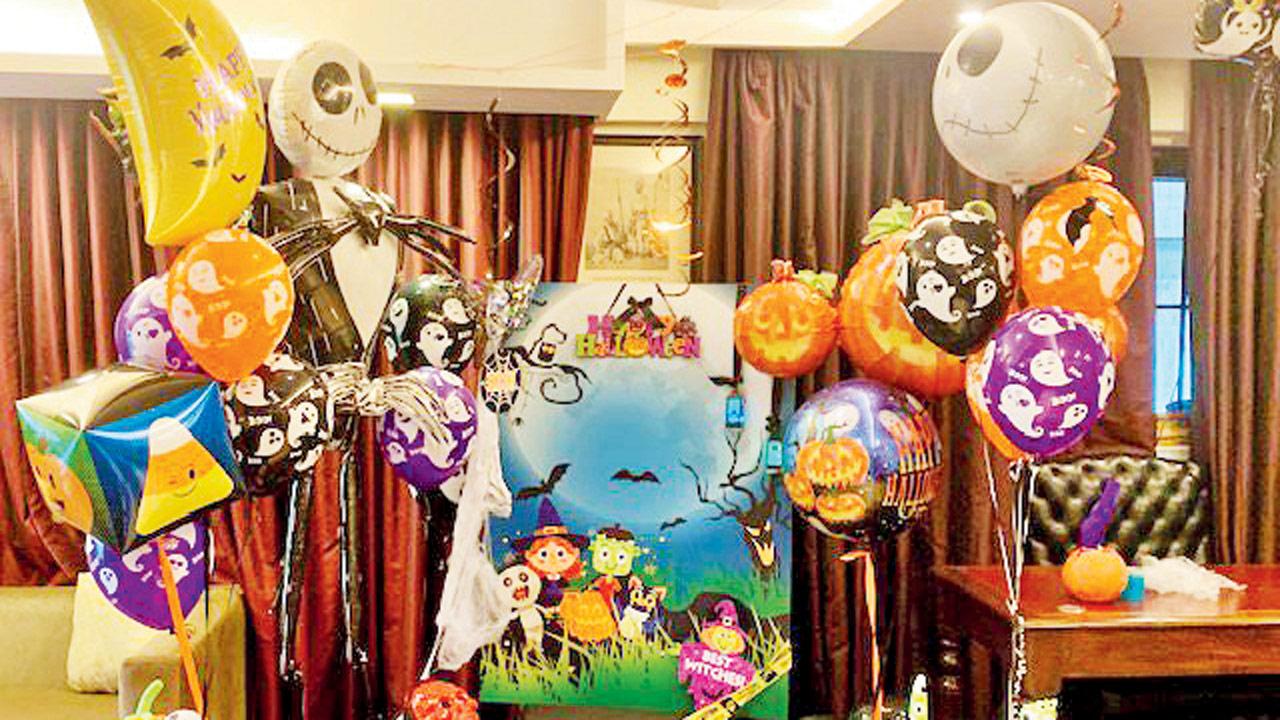 Simple Halloween party décor for children 