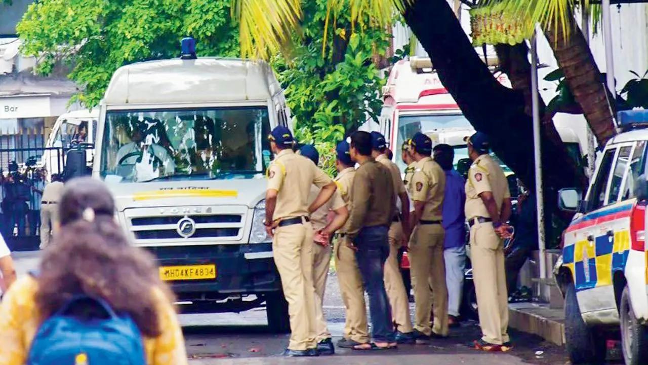 Badlapur encounter: Maharashtra govt sets up commission for probe into shooting sexual assault case accused