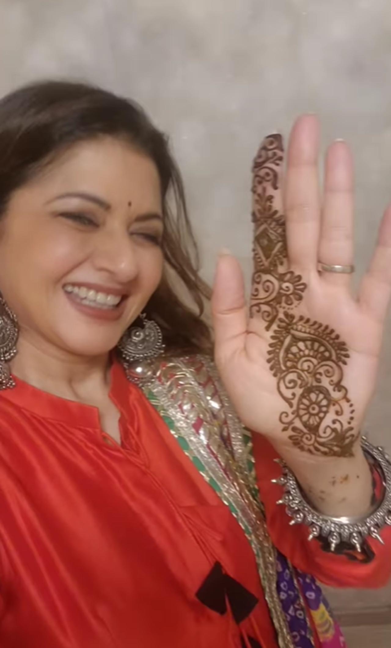 Bhagyashree shared a video of her Mehndi party, which is full of masti. The video features the actress dancing and enjoying herself with her friends as they apply beautiful henna designs on their hands