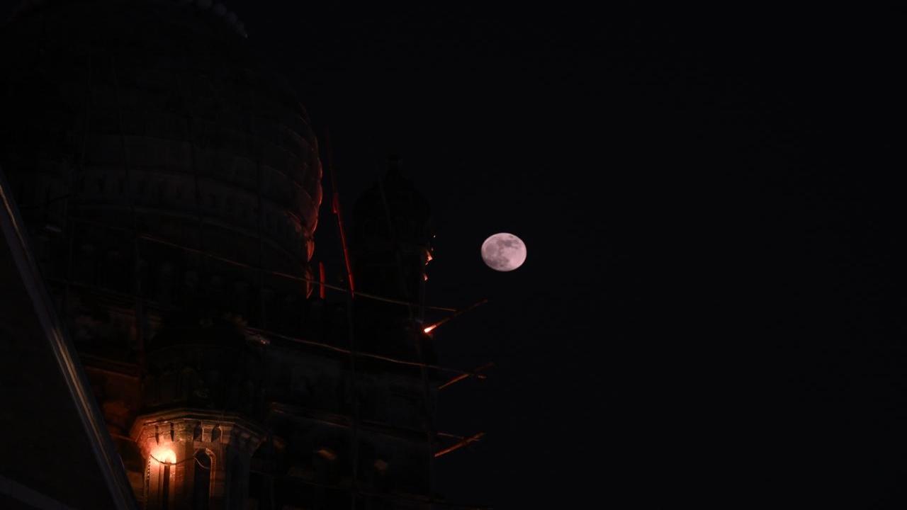  The Sharad Purnima holds significant cultural and spiritual importance, especially in various regions across the country