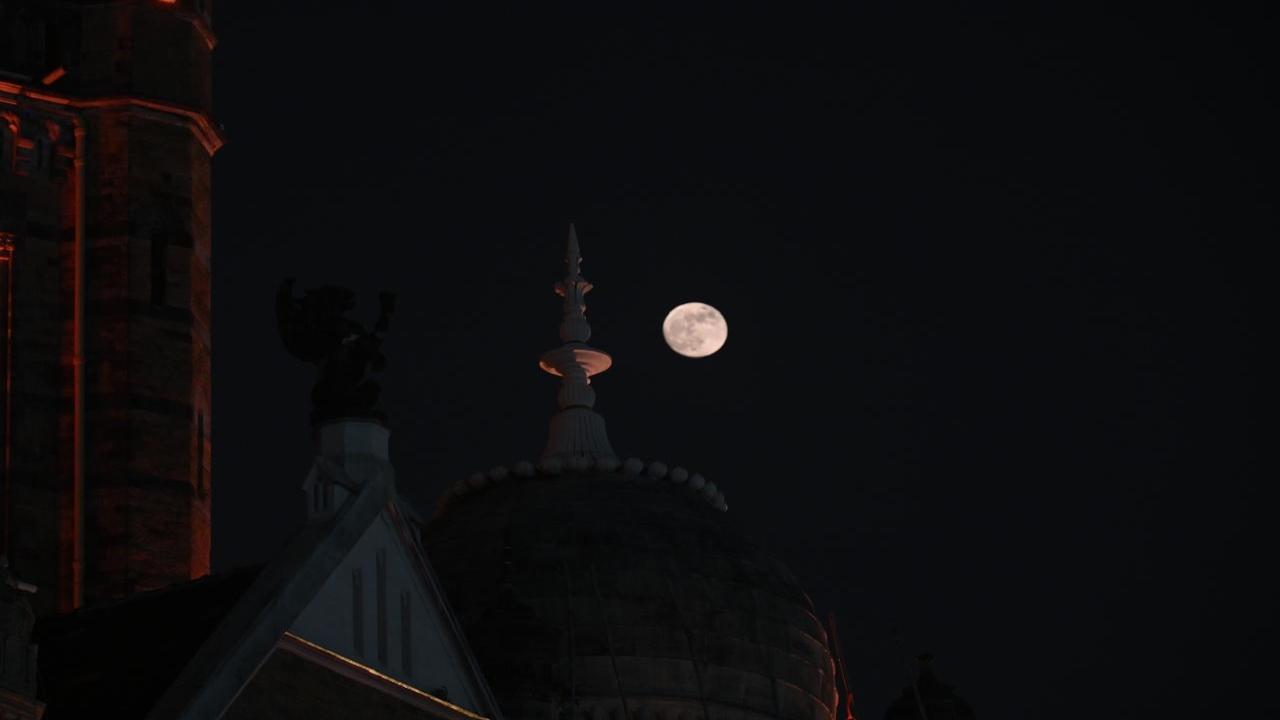 Sharad Purnima marks the end of the monsoon season and the beginning of the harvest period in India