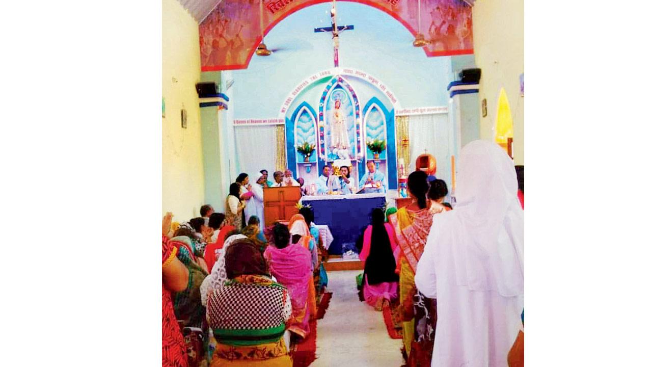 Pilgrims at the Shrine of Our Lady of Fatima in Karjat