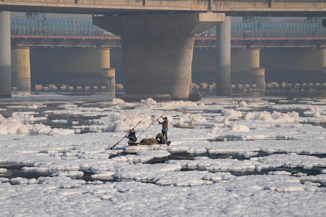 As per the Central Pollution Control Board, the AQI when marked under the 'Poor' category can cause breathing discomfort to most people on prolonged exposure, whereas, when under the 'Very poor' category can cause respiratory illness on prolonged exposure