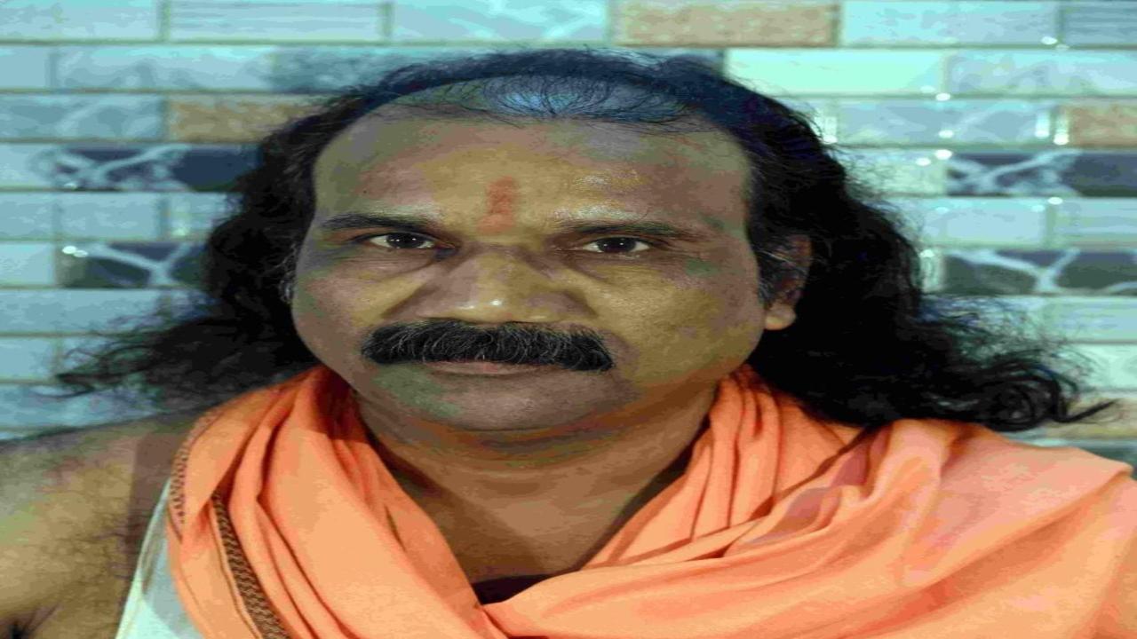 Prakash Labdhe, who is employed as a warehouse manager, is one of the artistes of the Dashavtar street theatre in Mumbai 