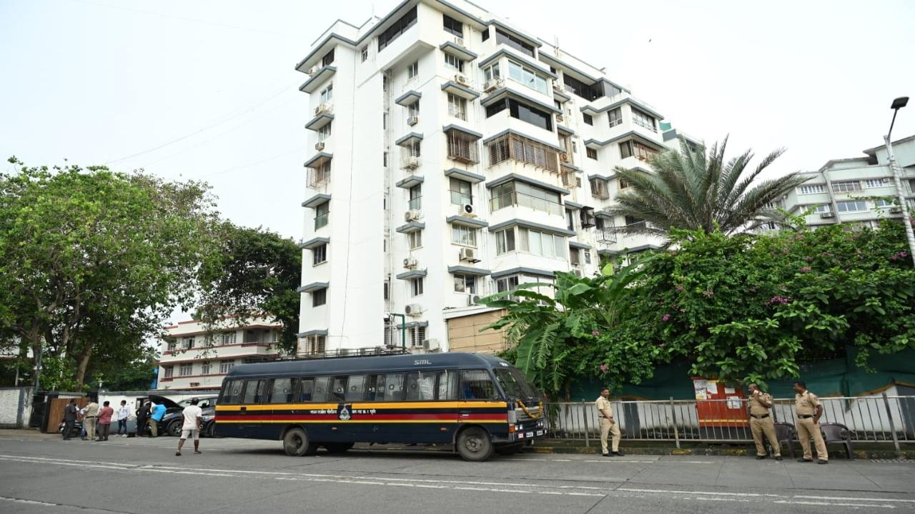 The police indicated that they are exploring all potential angles in the murder case, including connections to gangster Lawrence Bishnoi, who has previously threatened Salman Khan. The actor is known to have a close relationship with Baba Siddique