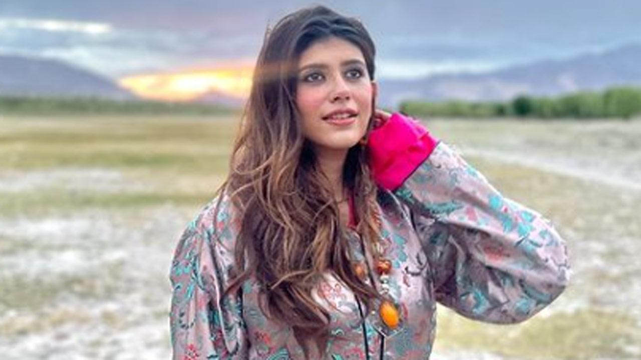 Sanjana Sanghi recalls working in 'Dhak Dhak'