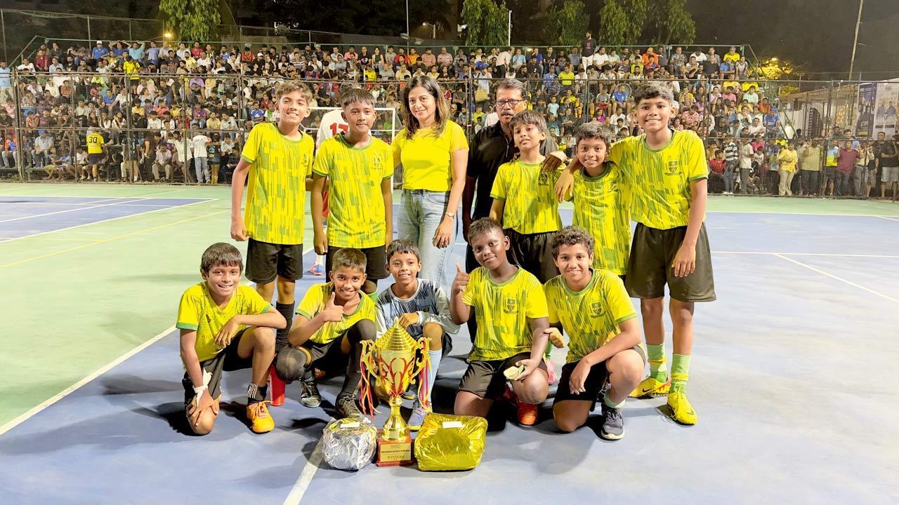 St Stanislaus win U-12 WCG rink football title
