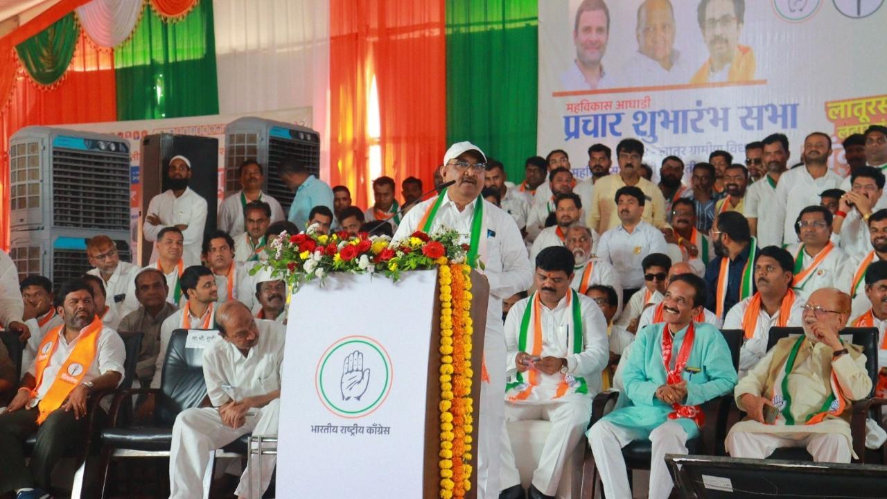 Maharashtra polls: Ex-BJP MP Sudhakar Shrangare joins Congress in Latur