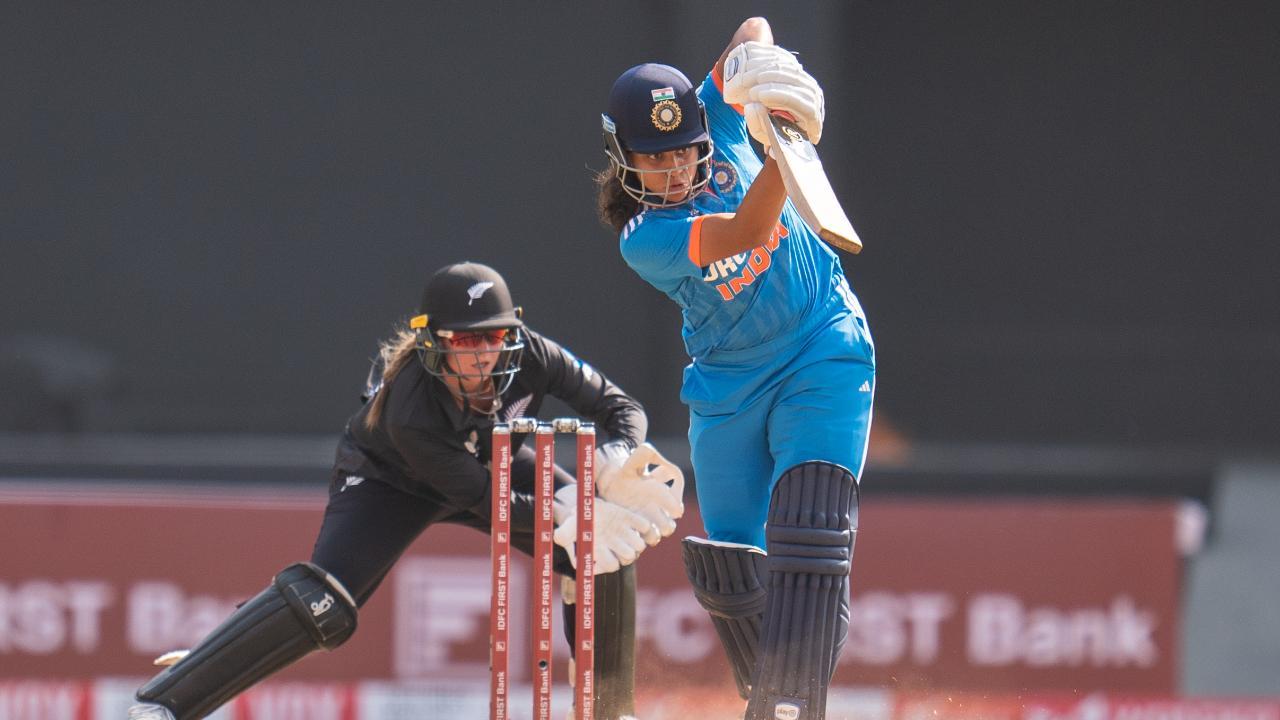 IND-W vs NZ-W 1st ODI: Hasabnis' 42 guides India to 227 runs