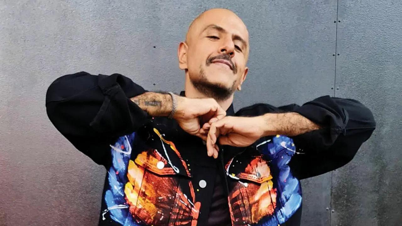 Vishal Dadlani schools Indian Idol contestant for mimicking Arijit Singh & Atif