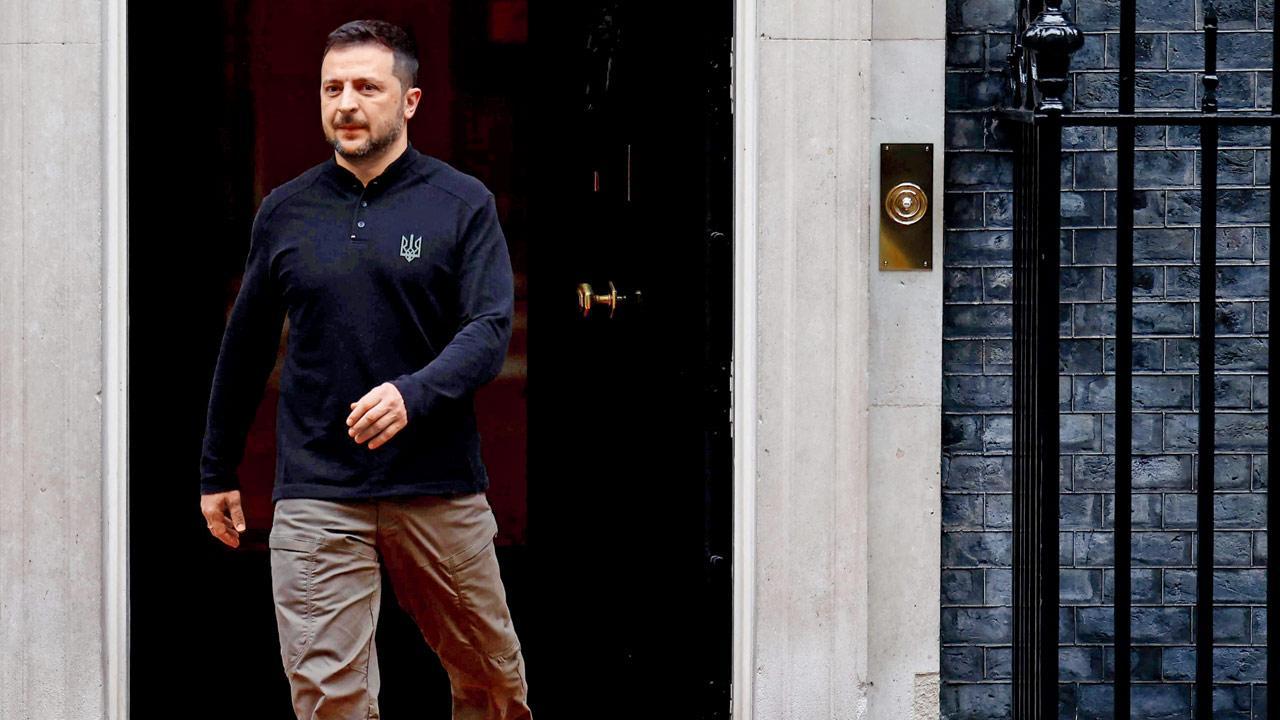 Zelenskyy meets with UK and NATO leaders