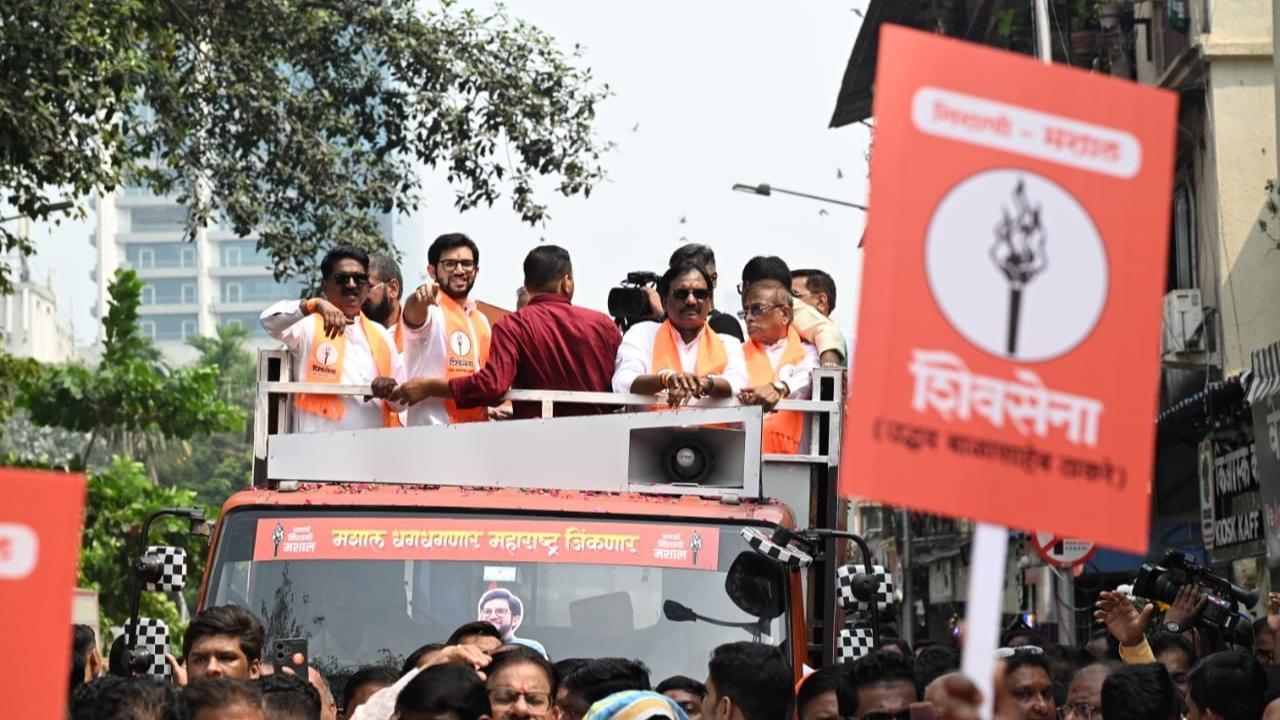 Aditya Thackeray said that he will seek to eradicate unemployment and stop the 'loot of Maharashtra.'. Pics/Anurag Ahire 