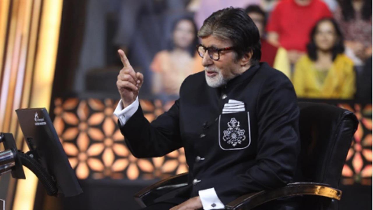 Amitabh Bachchan thanks everyone for showering love on his 82nd birthday