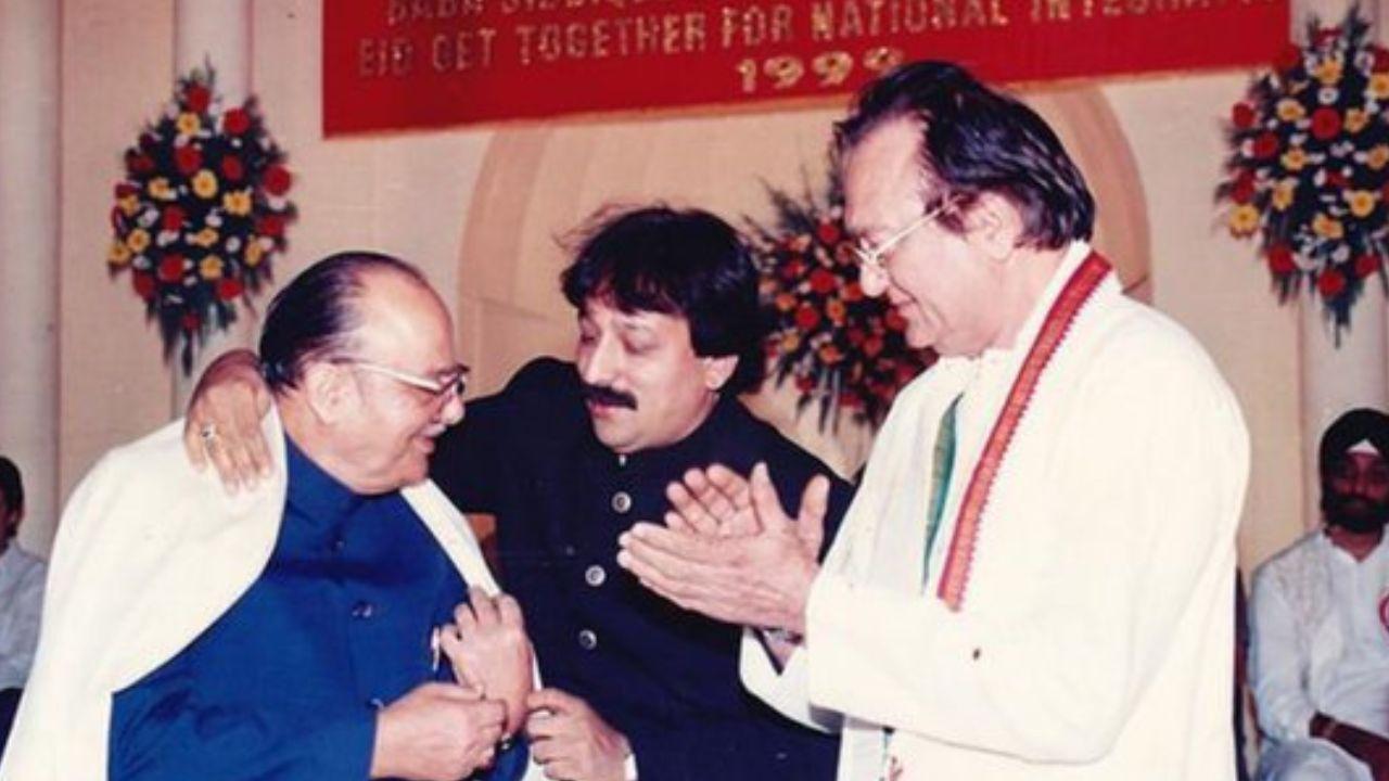 Baba Siddique had a close relationship with the late actor-turned-politician Sunil Dutt, who was a Member of Parliament from Mumbai-North West constituency 