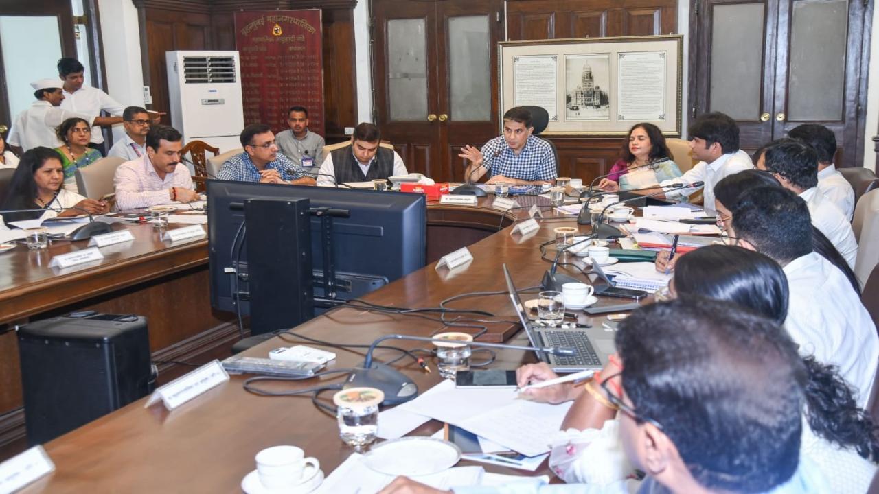 Mumbai civic commissioner issues stricter guidelines for construction sites, authorities to mitigate air pollution 