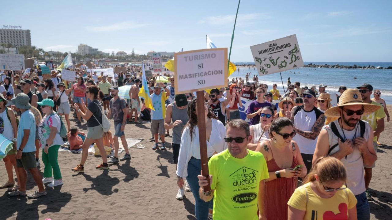 Some tourists cheered the demonstrators as they went by. 