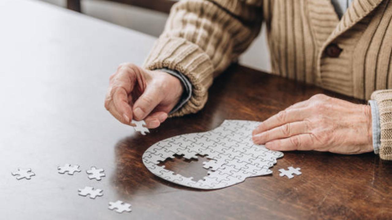 Loneliness increases risk of dementia by over 30 per cent, suggests a review of studies