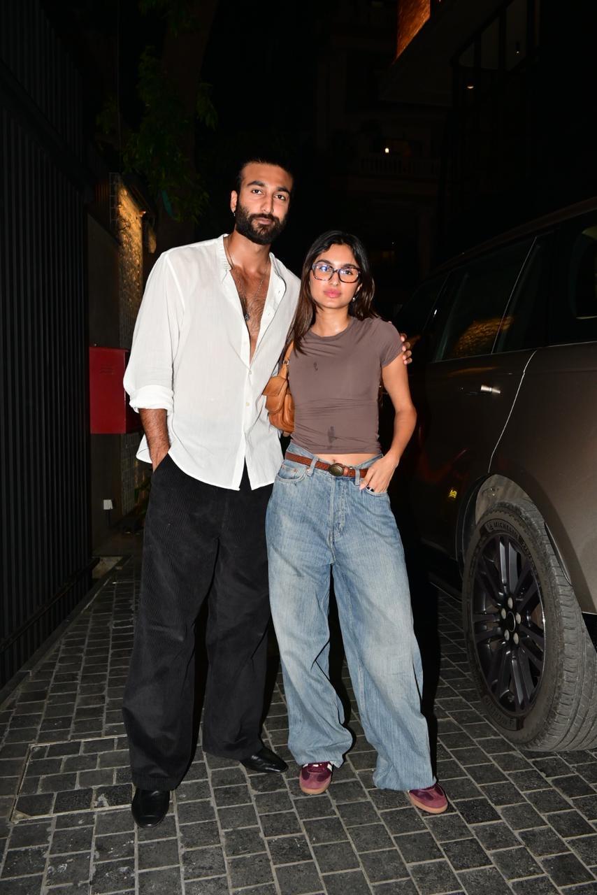 Alaavia Jaffrey and Meezaan arrived to support Ananya Panday