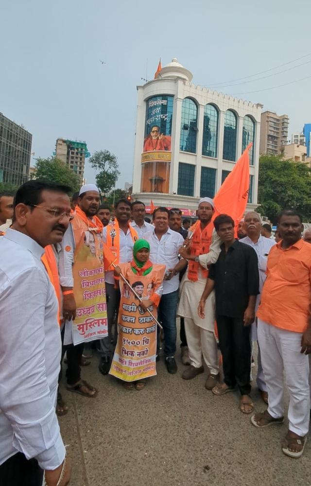 Sena workers gather for Dussehra rally