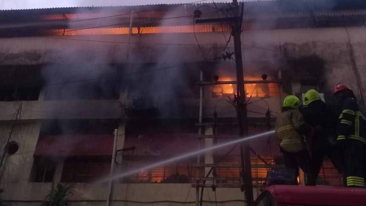Fire breaks out at factory in Thane, no injuries reported