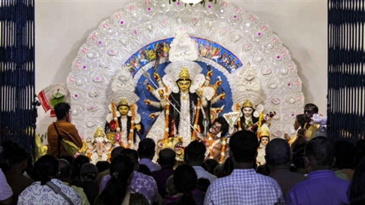 Similarly, the Mumba Devi Temple in Mumbai resonated with the sound of prayers as Pandits (Hindu priests) led the morning rituals