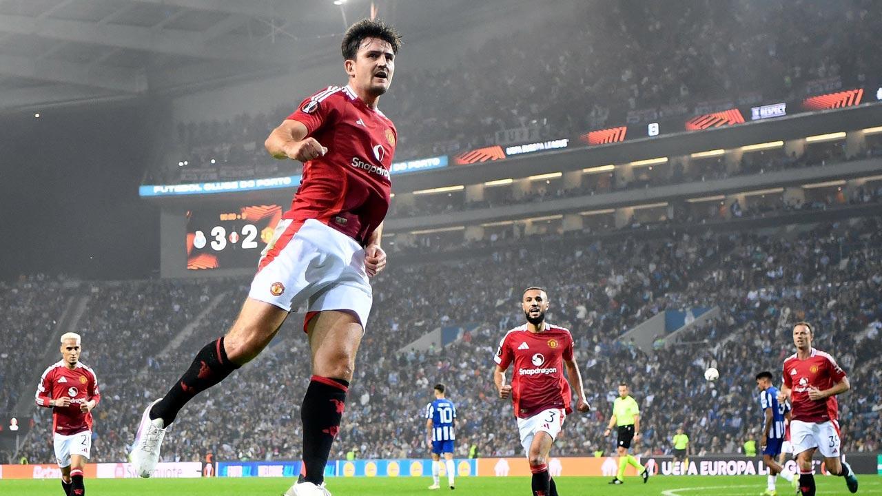 Maguire salvages draw for Man United at Porto after Fernandes sent off again
