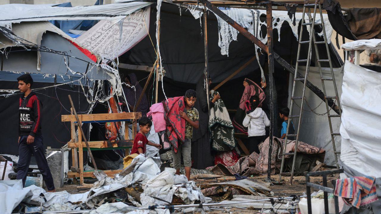 The war has caused extensive damage in Gaza, with over 120,000 structures moderately or severely damaged, including 215,000 housing units.