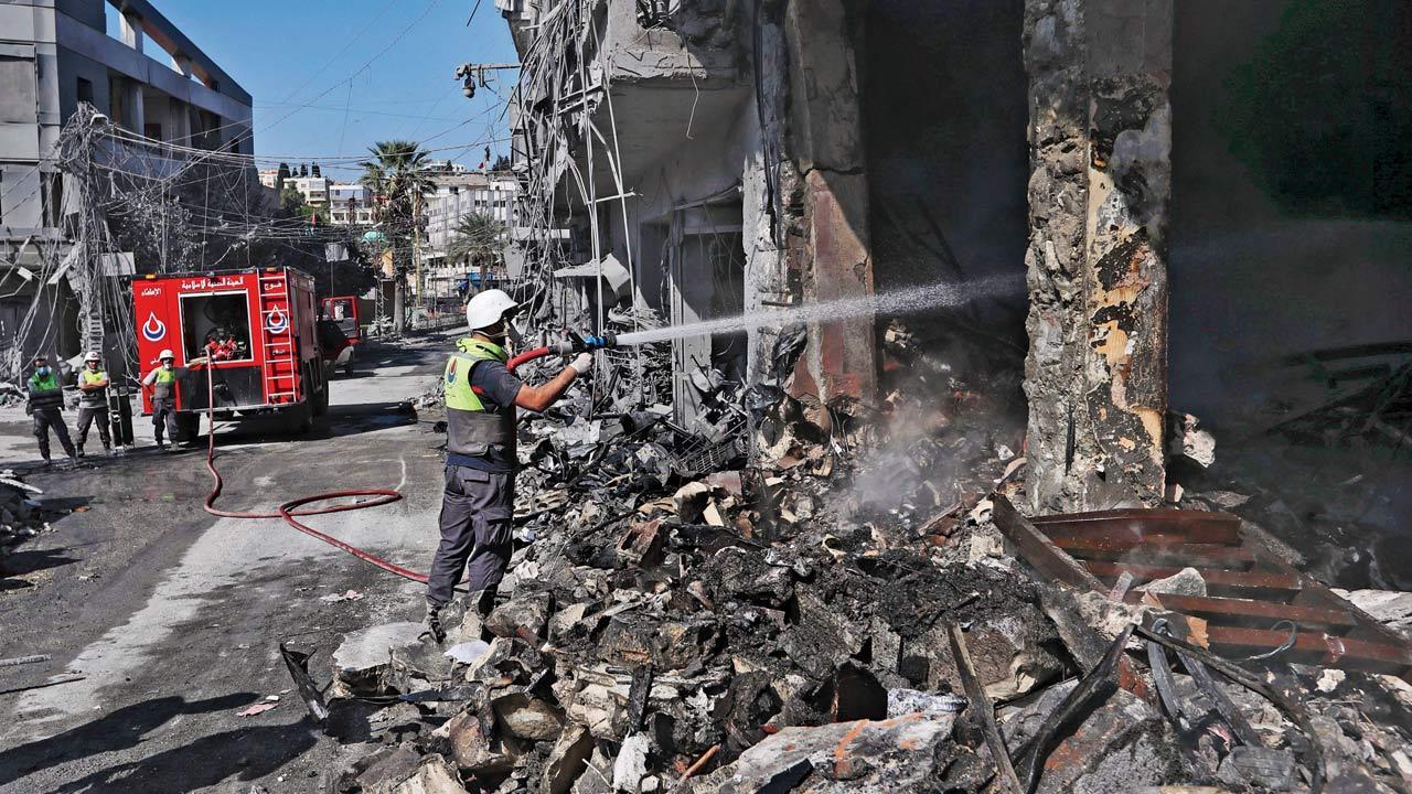 Israeli strikes kill family of 8 in Gaza