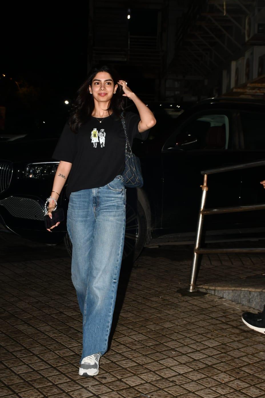 Khushi Kapoor chose the casual combo of jeans and a t-shirt as she came to support her rumoured boyfriend Vedang Raina