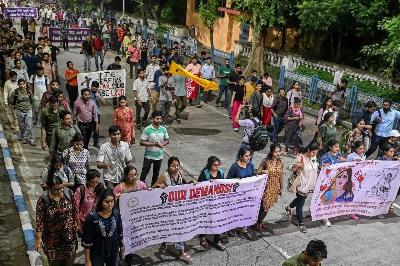 West Bengal: IMA writes to Mamata Banerjee as concerns rise over health of protesters
