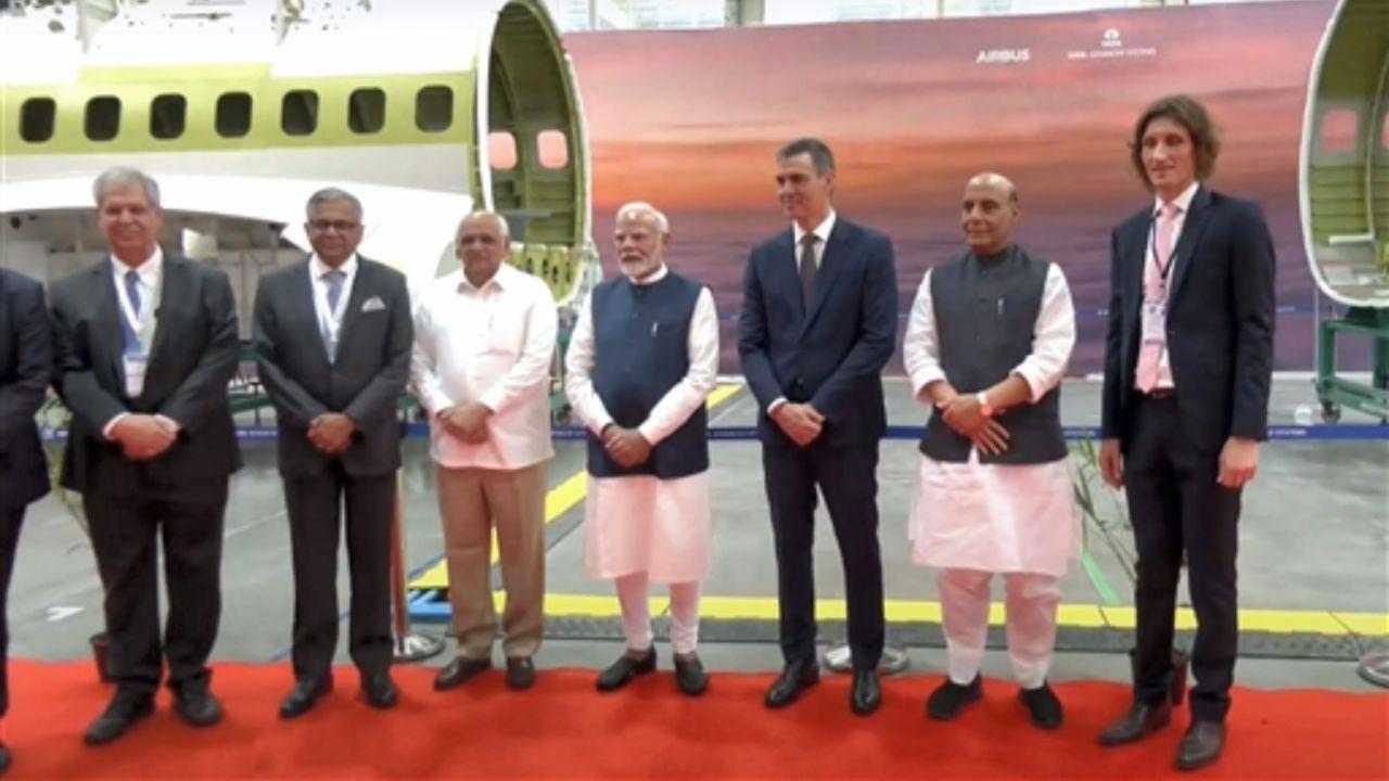 Prime Minister Narendra Modi, Spanish Prime Minister Pedro Sanchez, Defence Minister Rajnath Singh, Gujarat CM Bhupendra Patel, Tata Sons Chairman Natarajan Chandrasekaran were present at the inauguration of TATA Aircraft Complex