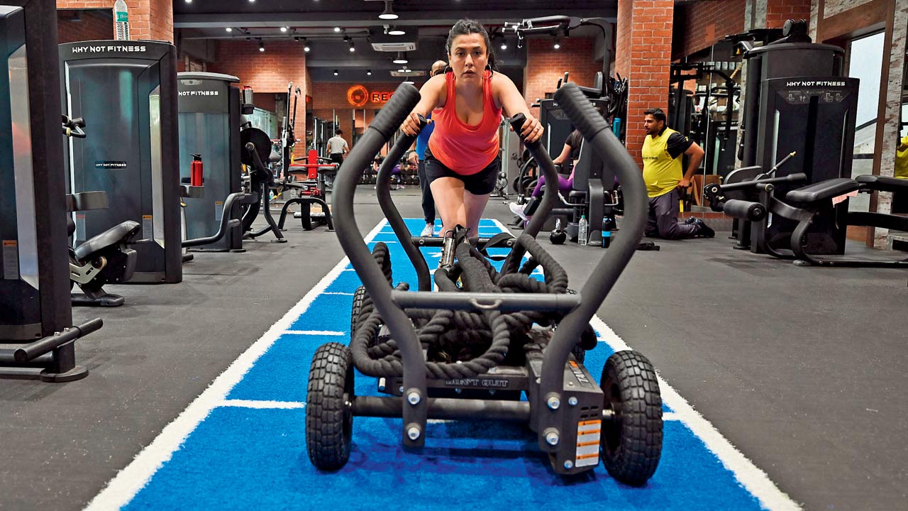 Mini Mathur trains with her trainer Dhiraj Kaskar at Andheri’s Why Not Fitness. Pics/Kirti Surve Parade