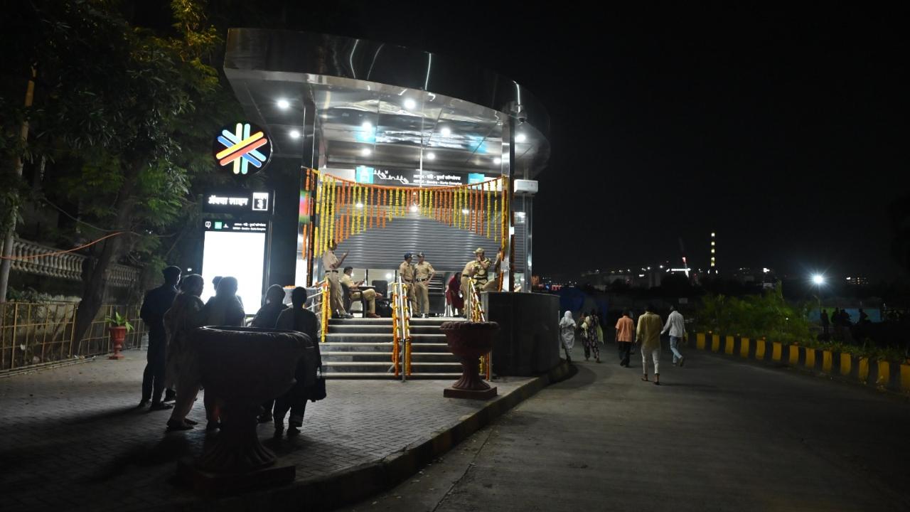 The corridor between BKC and Aarey that the PM inaugurated during the day has 10 metro stations. These are BKC, Bandra Colony, Santacruz, Chhatrapati Shivaji Maharaj International Airport (CSMIA) T1, Sahar Road, CSMIA T 2, Marol Naka, Andheri, SEEPZ and Aarey Colony JVLR, which is the only station at grade