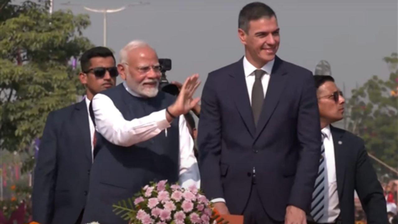 Both the PMs waved at the crowd gathered along the 2.5-km stretch of the route from the airport to the Tata aircraft complex in the city which they inaugurated